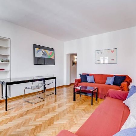 Luminous Apartment Few Steps From Piazza Navona Bagian luar foto