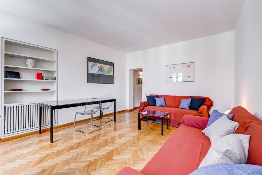 Luminous Apartment Few Steps From Piazza Navona Bagian luar foto
