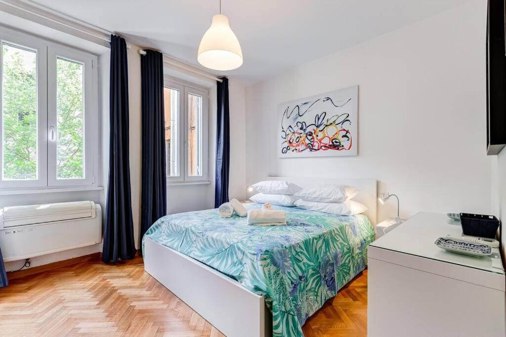 Luminous Apartment Few Steps From Piazza Navona Bagian luar foto
