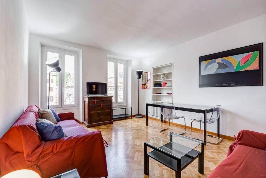 Luminous Apartment Few Steps From Piazza Navona Bagian luar foto