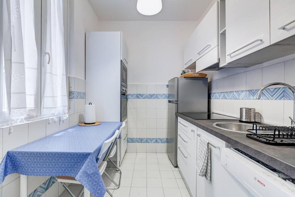 Luminous Apartment Few Steps From Piazza Navona Bagian luar foto