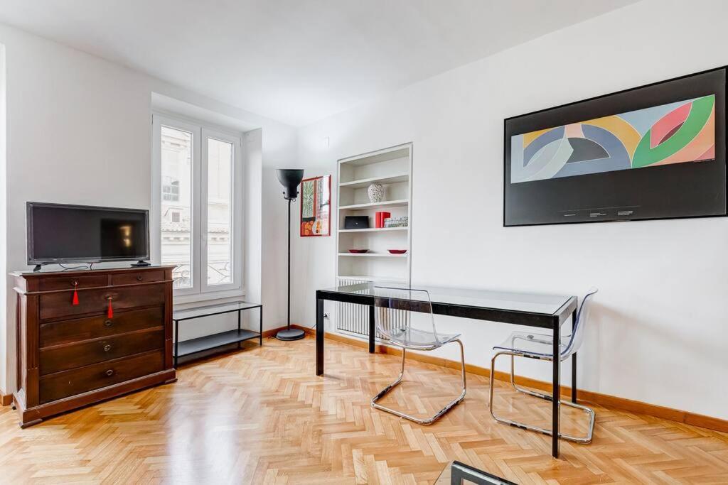 Luminous Apartment Few Steps From Piazza Navona Bagian luar foto