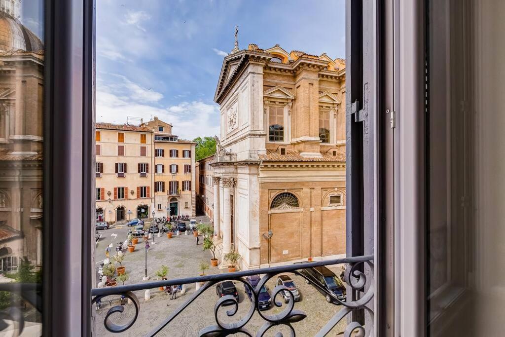 Luminous Apartment Few Steps From Piazza Navona Bagian luar foto